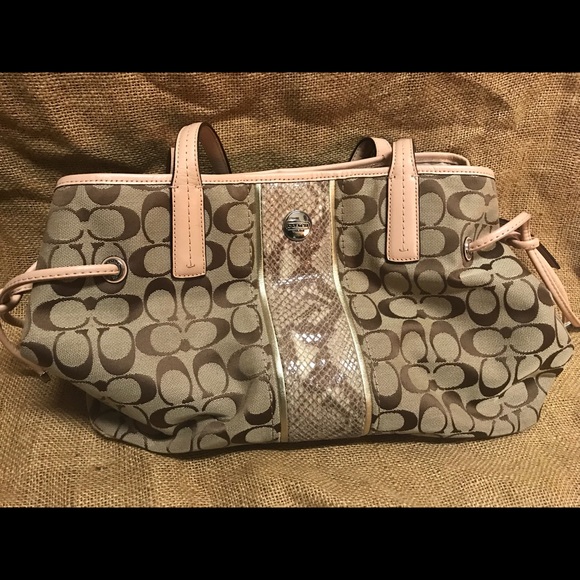 Coach purse - Picture 1 of 2